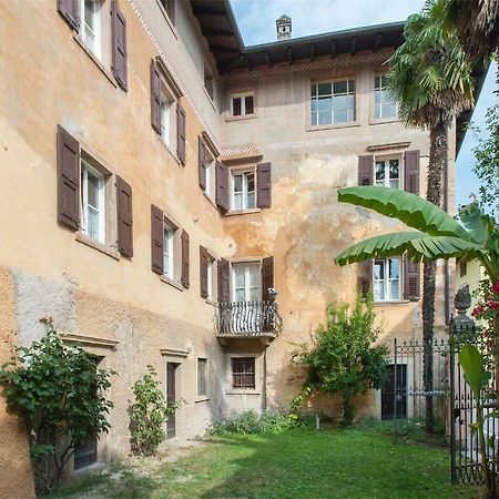Апартаменти Dimora Storica Caproni Арко Екстер'єр фото