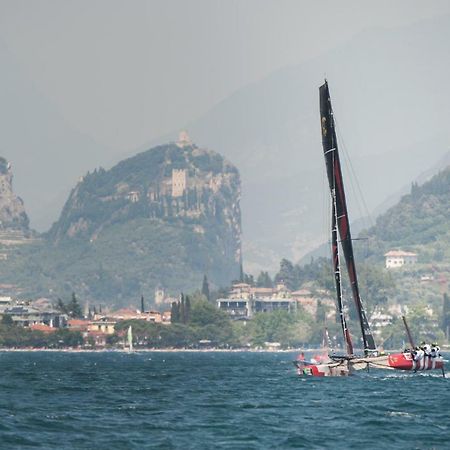 Апартаменти Dimora Storica Caproni Арко Екстер'єр фото